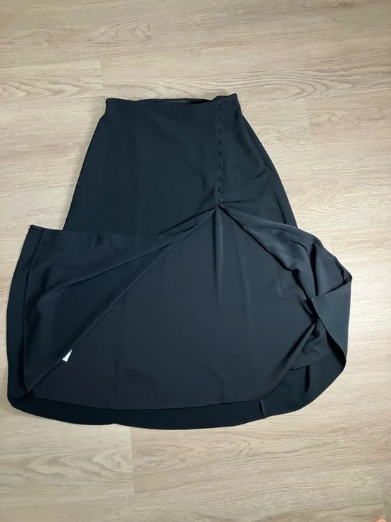 Abercrombie & Fitch high side slit size S - Picture 3 of 6